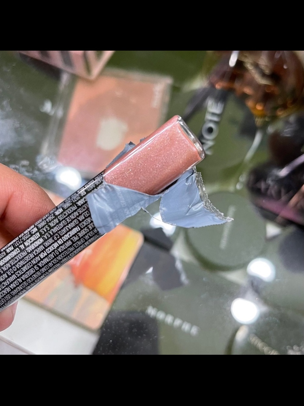 Avon Mark Matte Lip Color Kissy Face